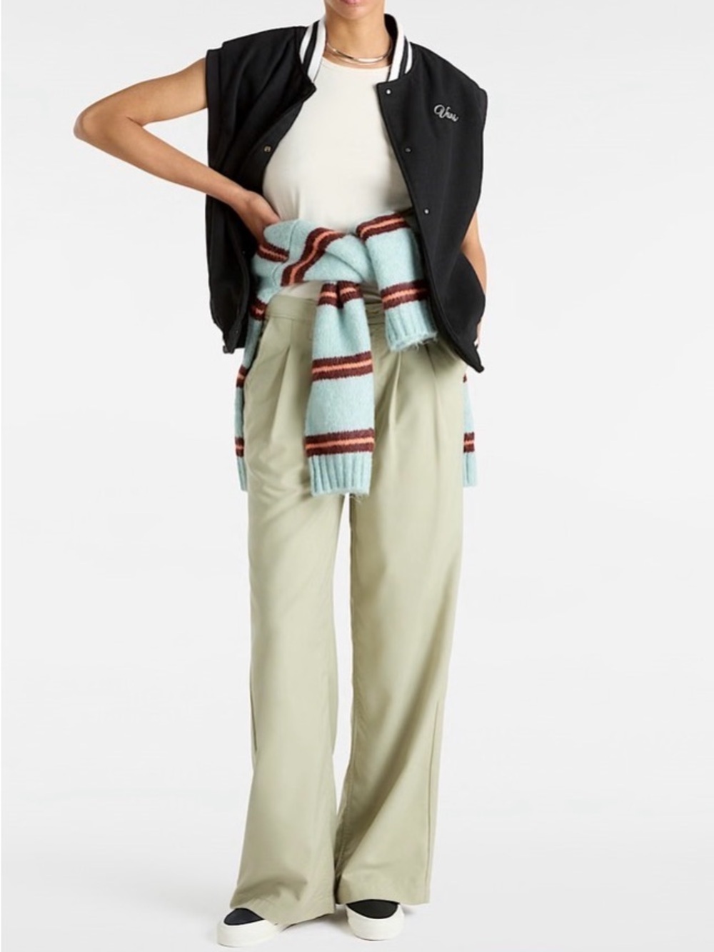Vans Off The Wall Pleated Relaxed Wide Leg  Pants Cream Trousers Size 29 NWT